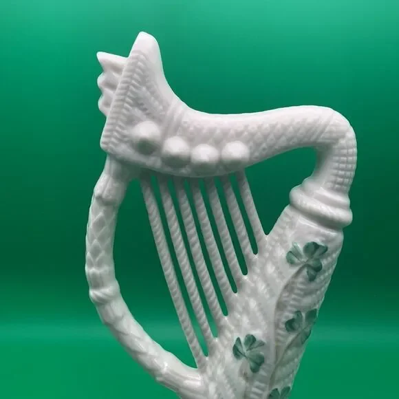 Belleek harp‎ with brown mark, excellent condition